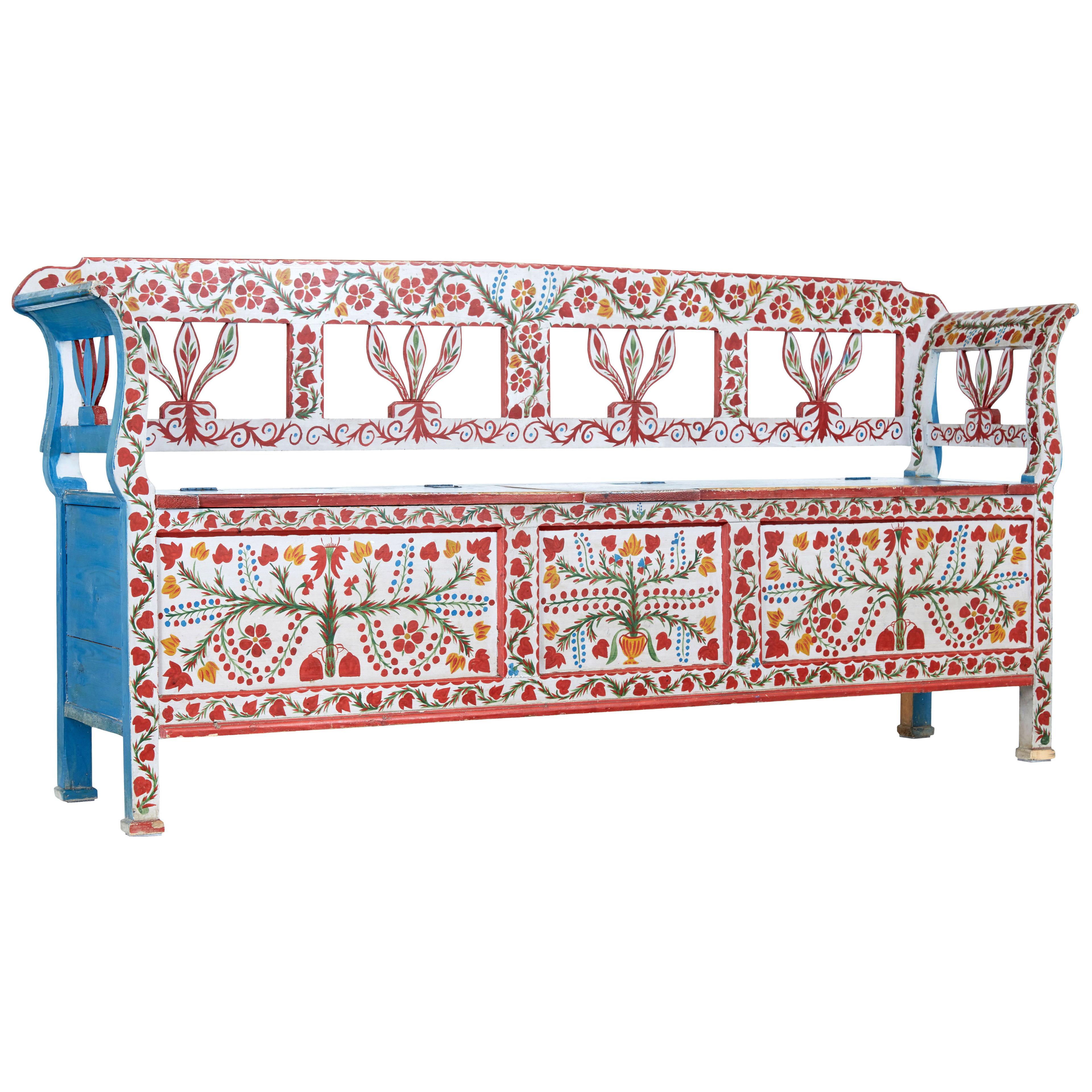 EARLY 20TH CENTURY HAND PAINTED FOLK ART BENCH