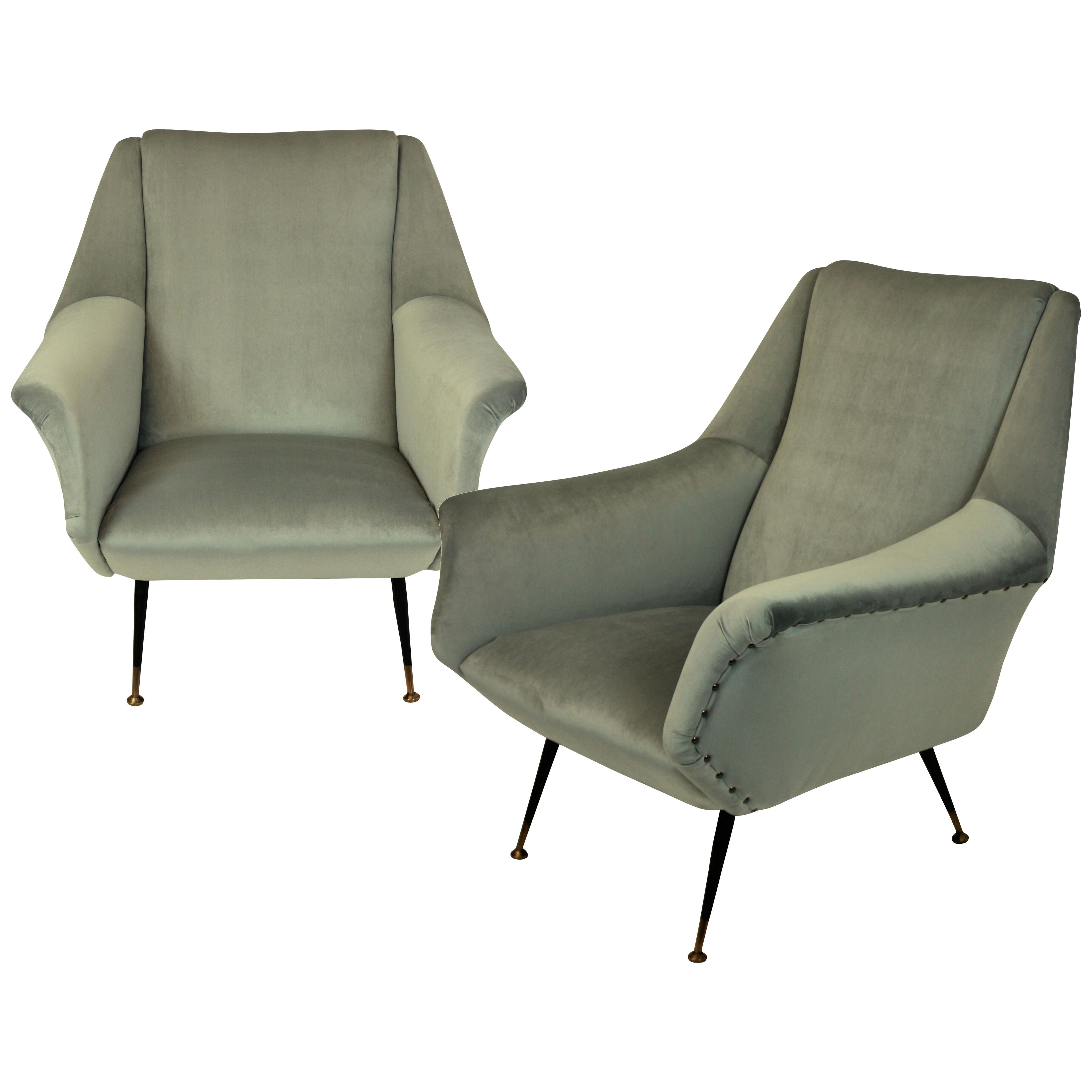 A PAIR OF ARMCHAIRS BY GIO PONTI