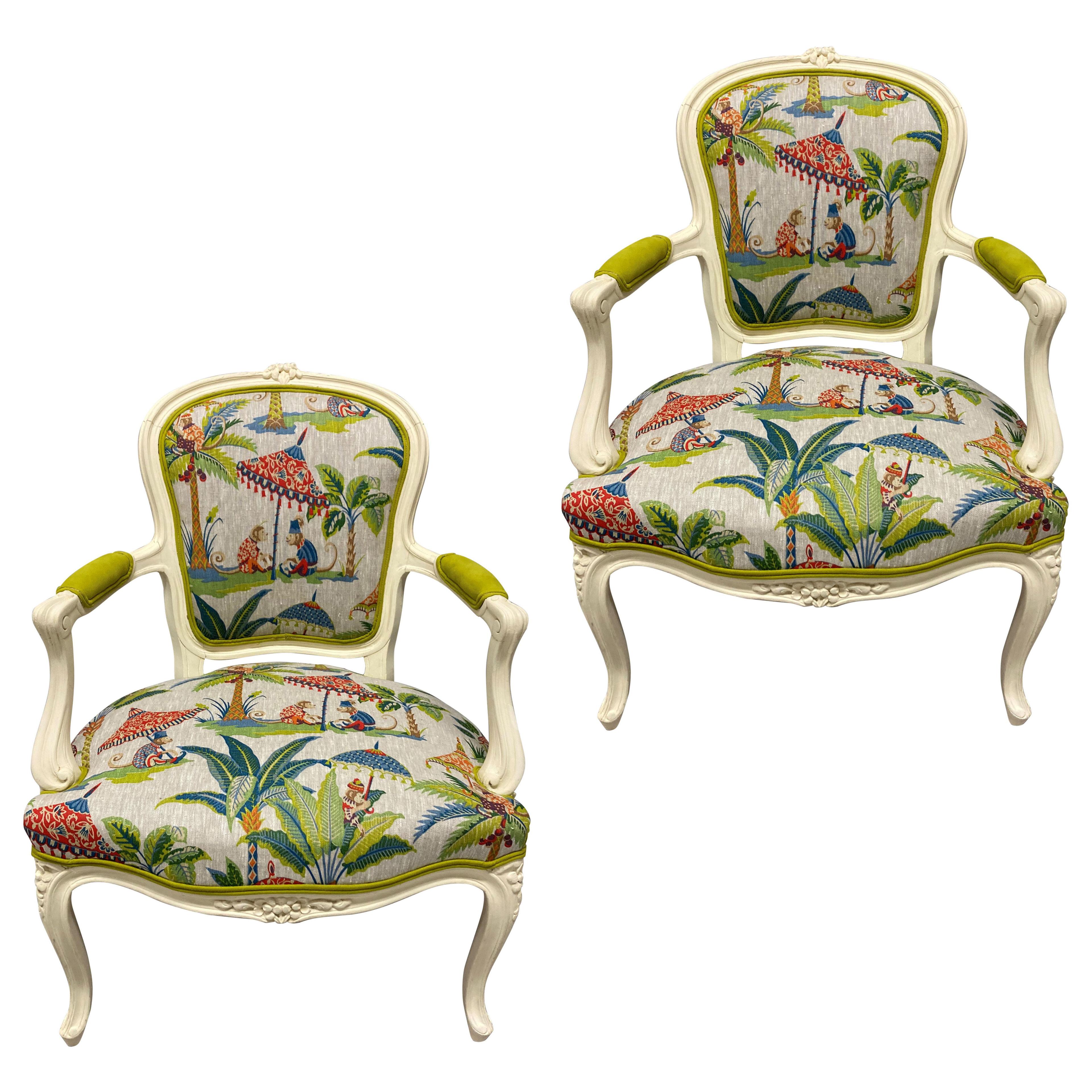A PAIR OF LOUIS XV STYLE PAINTED ARMCHAIRS