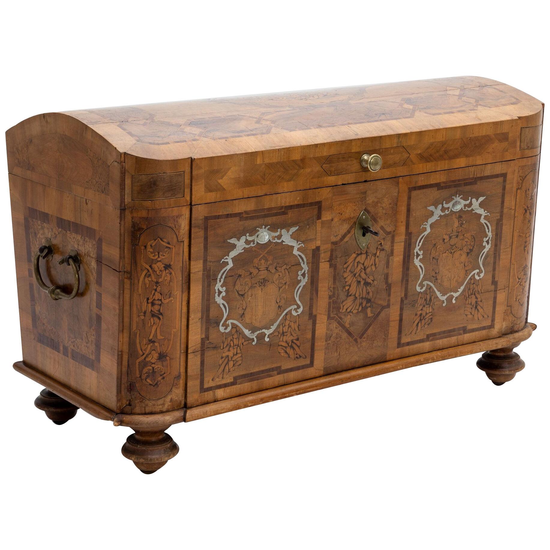 Baroque lidded chest, 18th century