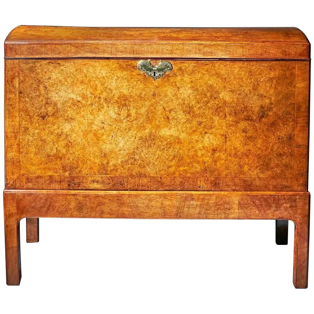 The Mountbatten Early 18th Century George I Burl Walnut Chamber Chest