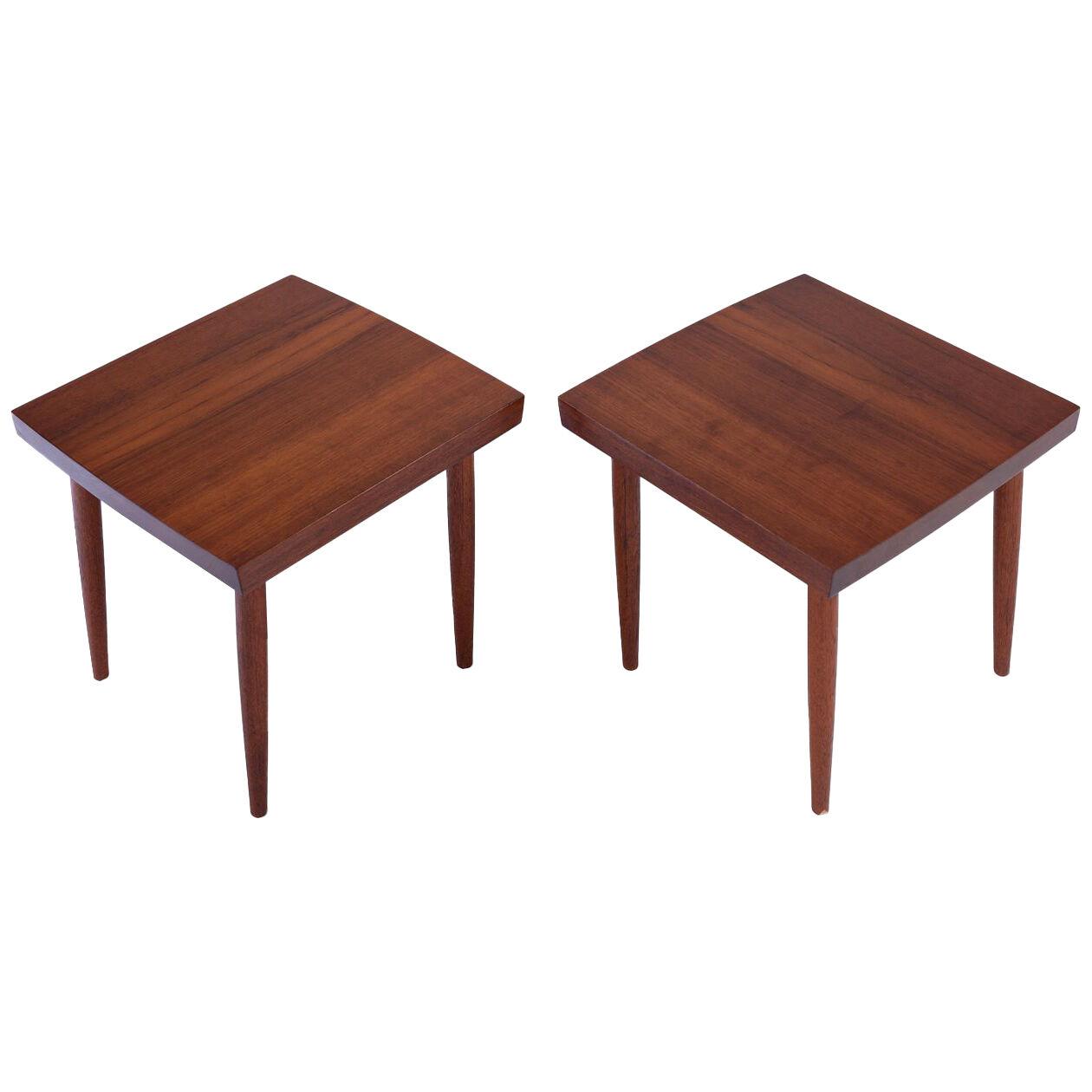 Pair of End/Night Tables
