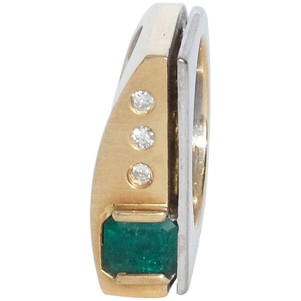 Asymmetrical 18k Gold Ring with an Emerald and Diamonds