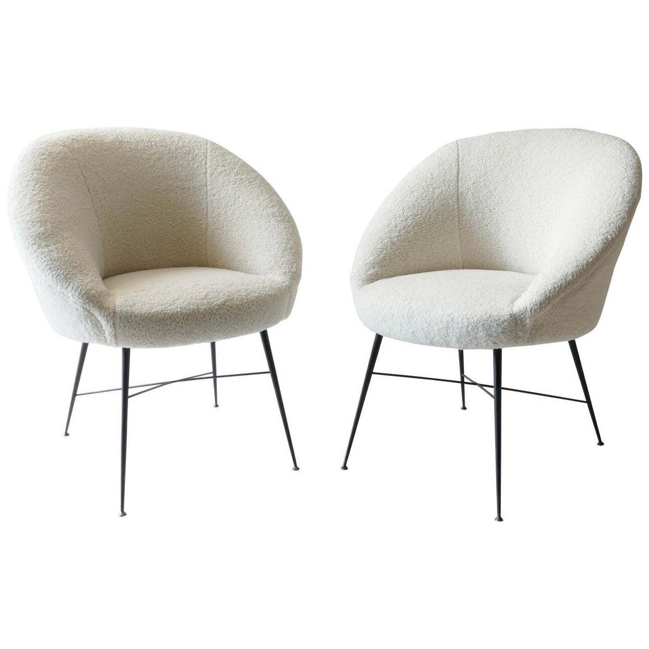Pair of Lounge Chairs, Black Metal Legs and White Boucle Fabric, Italy, 1950s