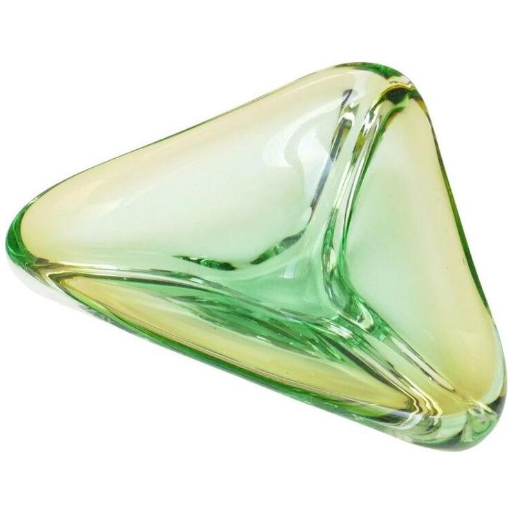 Green Art Glass Triangular Bowl/Vide Poche, Murano, Italy, 1960s
