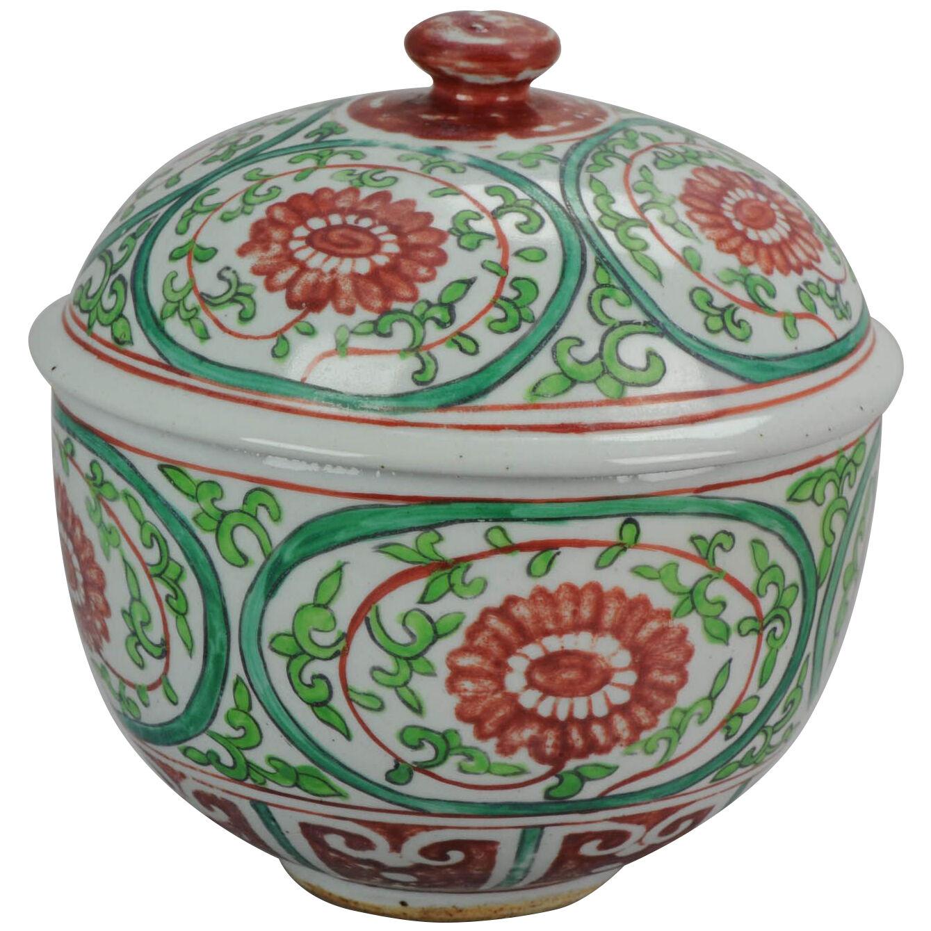 Antique Chinese porcelain Jar 18th C. SE Asian Thai Market Bencharong