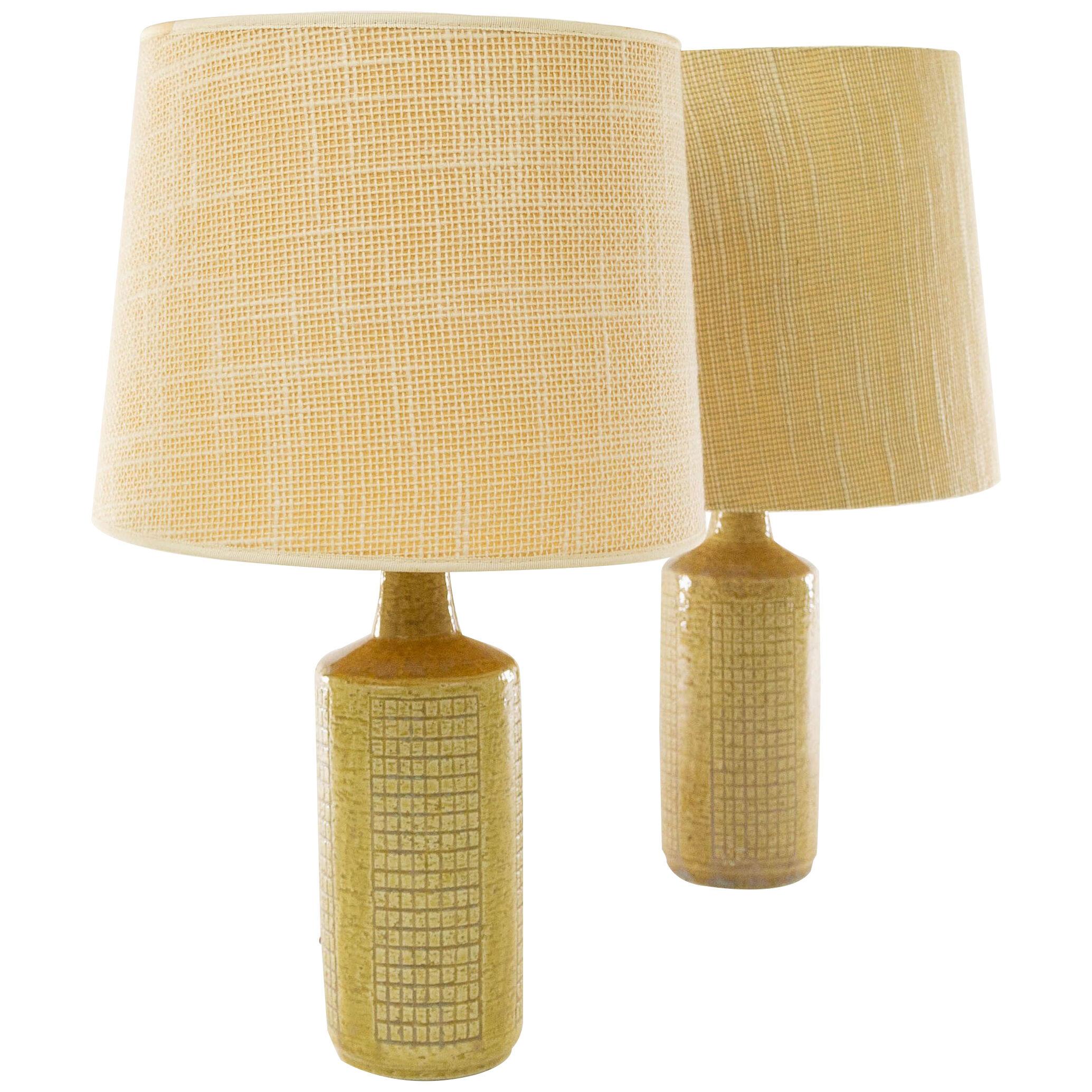 A pair of beige DL/30 table lamps by Linnemann-Schmidt for Palshus, 1960s
