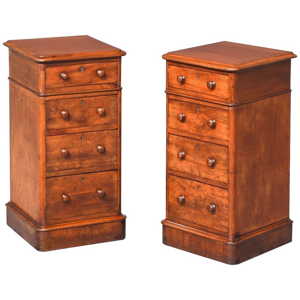 Pair of mid-Victorian mahogany bedside lockers/chests