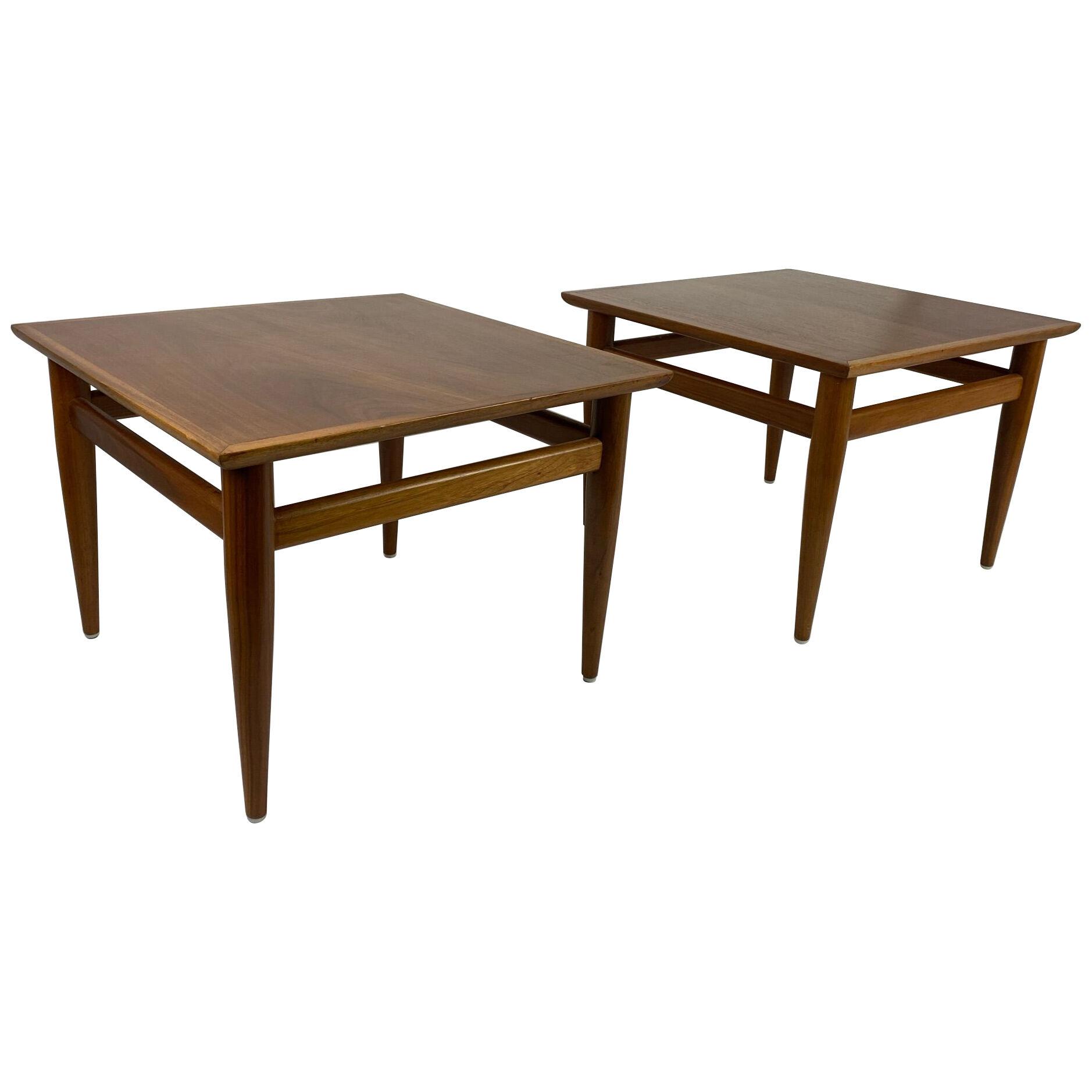 Pair of Mid-Century Square Walnut End Tables by Heritage Henredon, 1960s