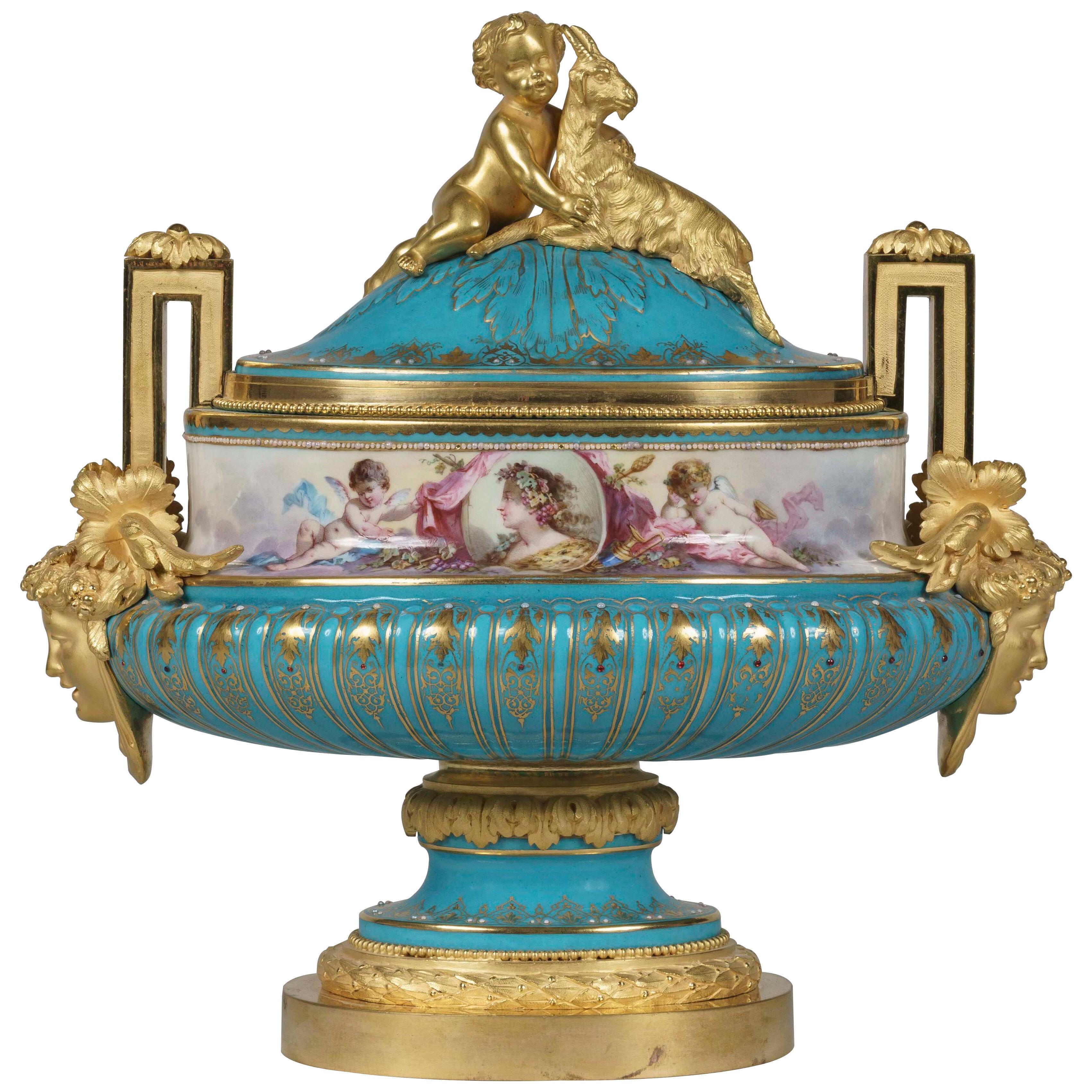 Blue Porcelain 'Sèvres' Centerpiece in the Louis XVI Style