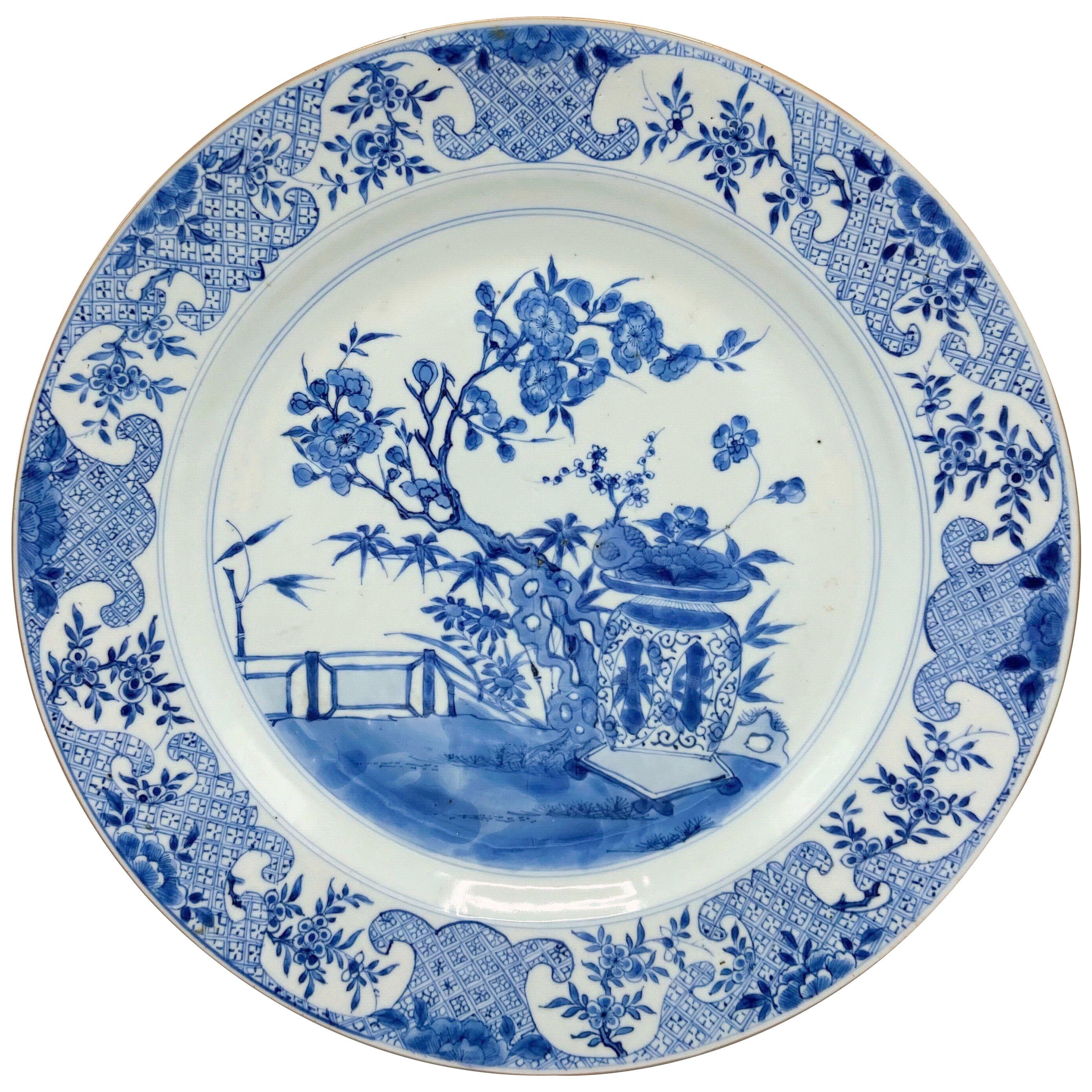 A set of three Qianlong porcelain dishes