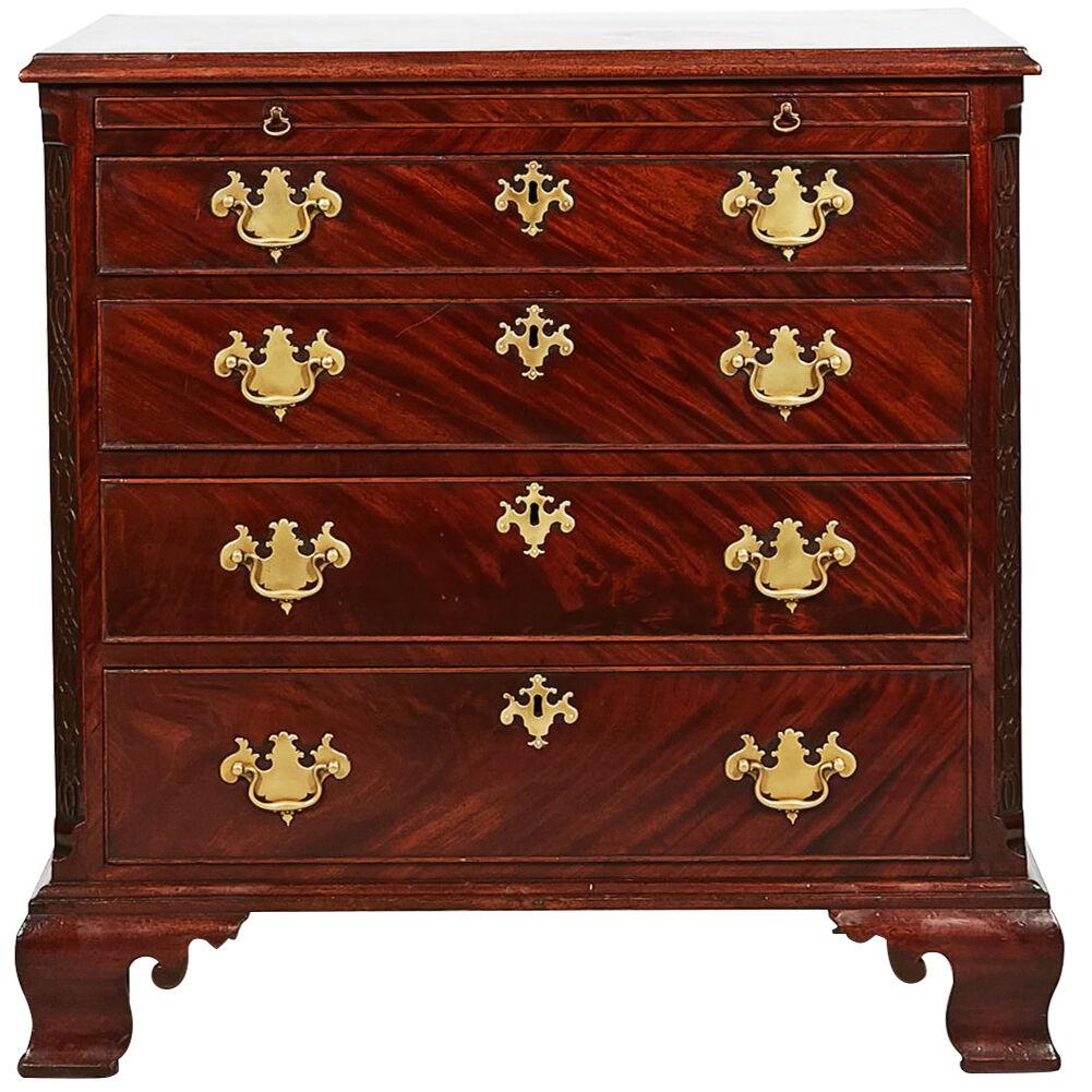 Early 19th Century Georgian Bachelor’s Flame Mahogany Four Drawer Chest