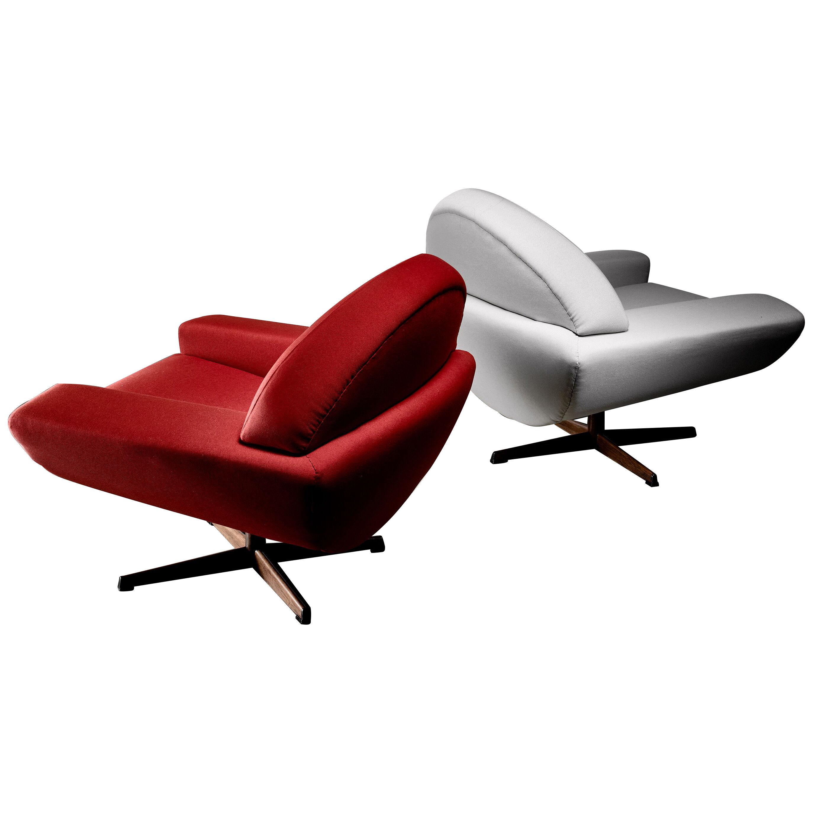 Johannes Andersen pair of 'Capri' lounge chairs for Trensum, 1960s