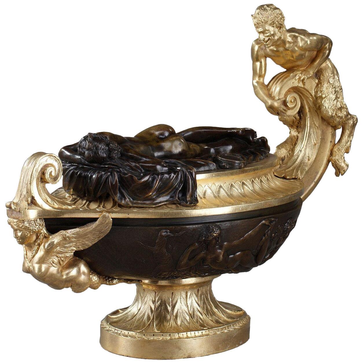 "Jupiter and Antiope" decorative cup in gilt bronze and patina, 19th century
