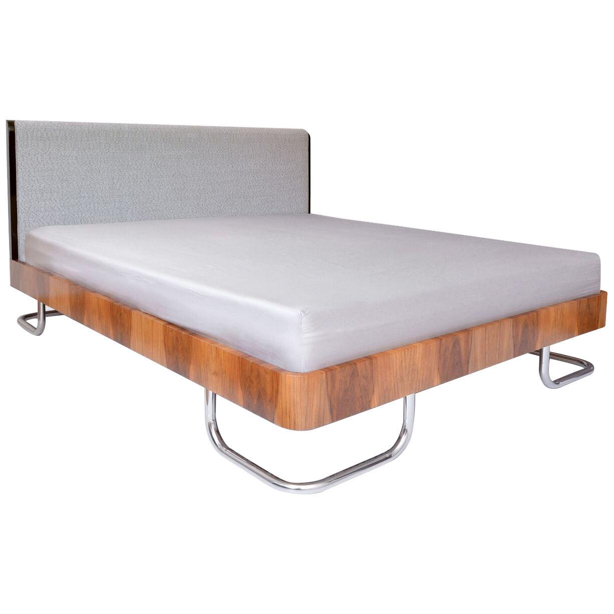 Modern contemporary customizable double bed in handcrafted wood