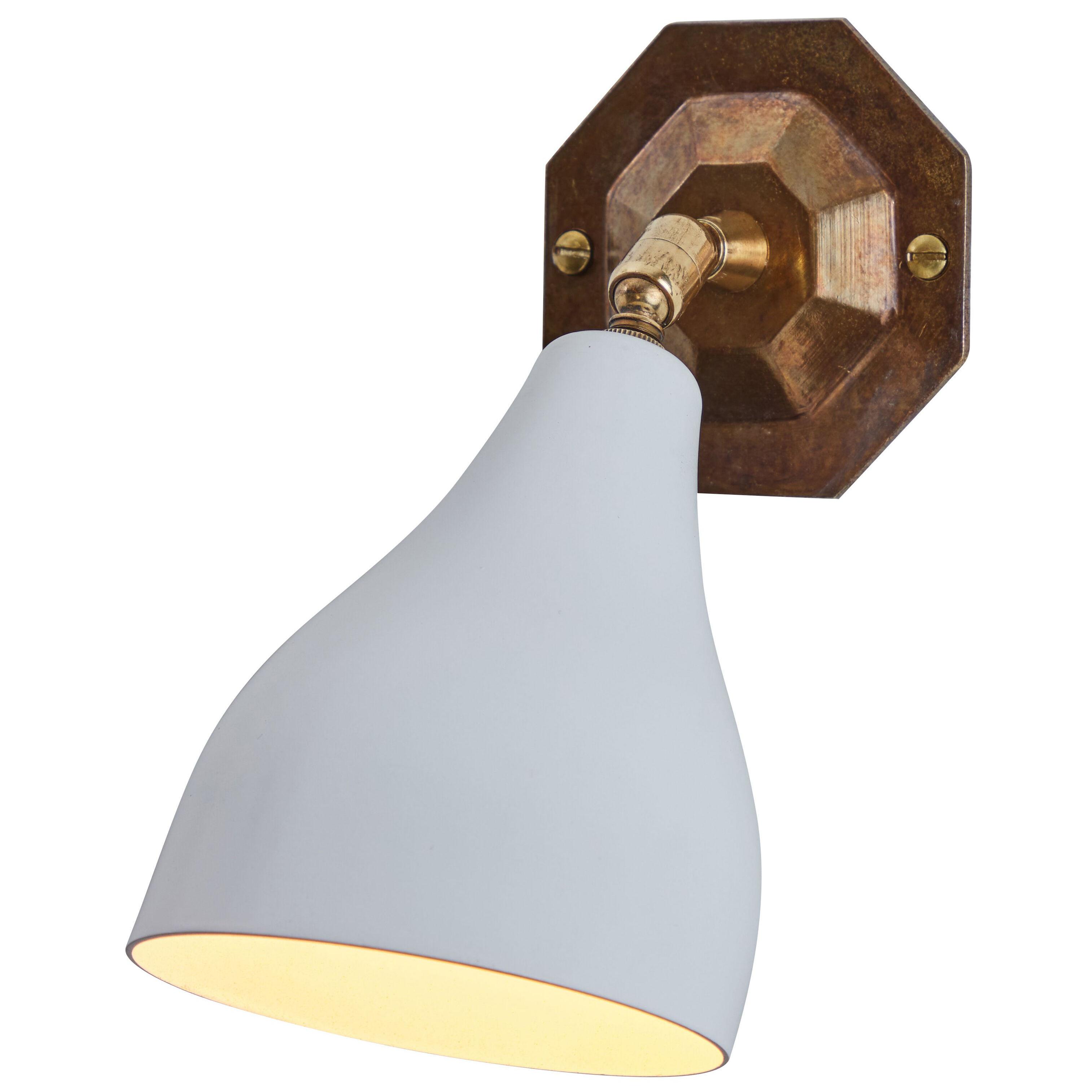 Gino Sarfatti Model #26b Wall Lamp for Arteluce