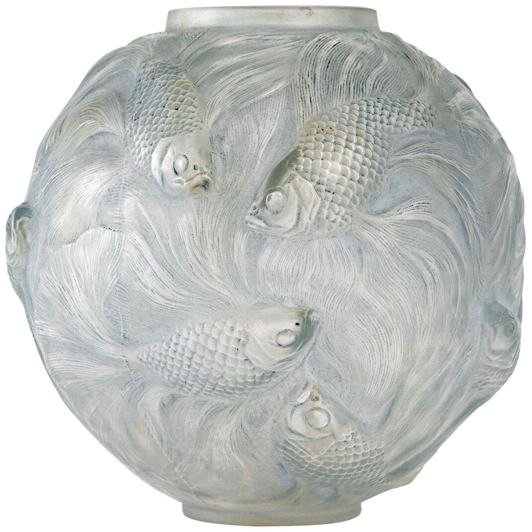 1924 René Lalique - Vase Formose Frosted Glass With Blue Patina