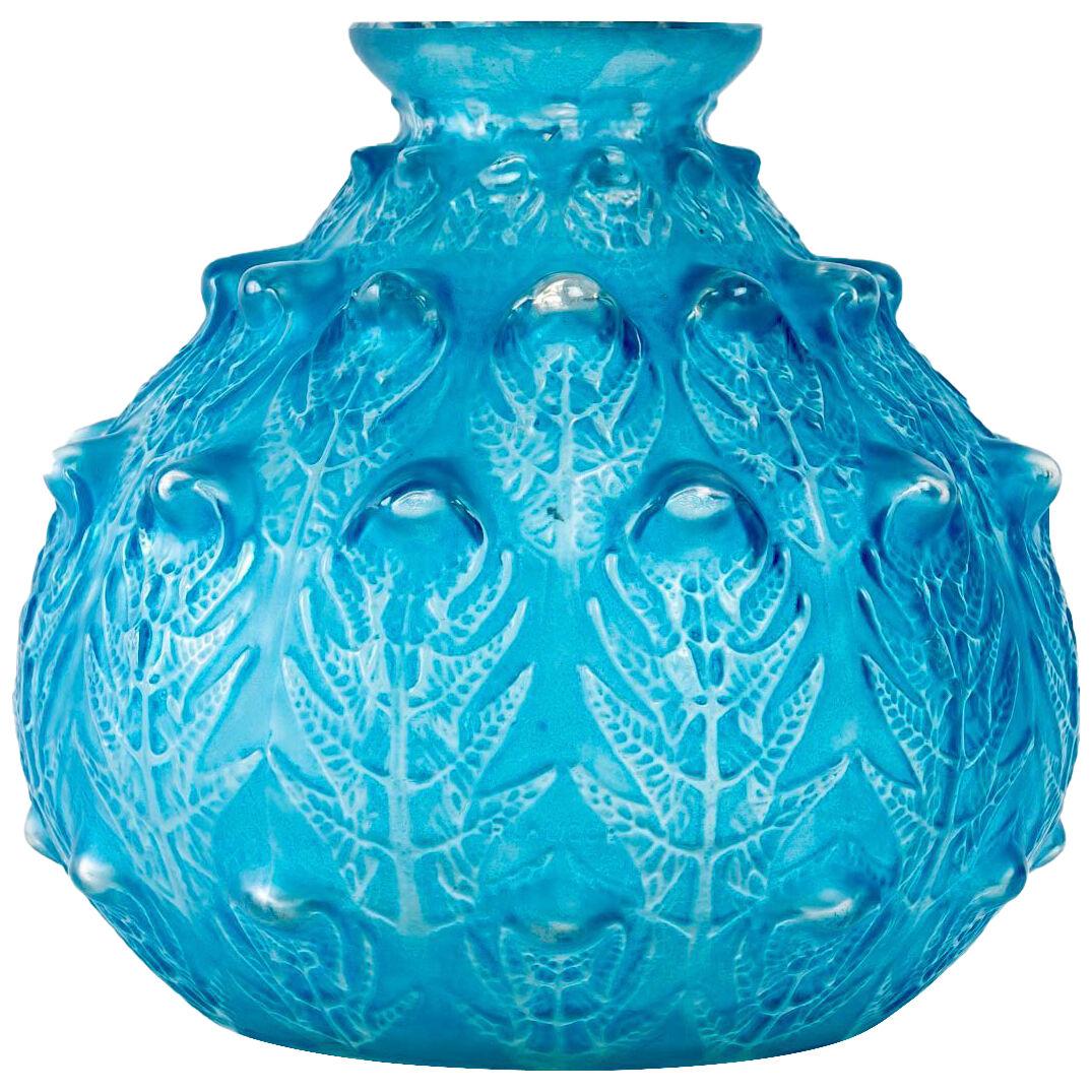 1912 René Lalique - Vase Fougères Frosted Glass With Blue Patina