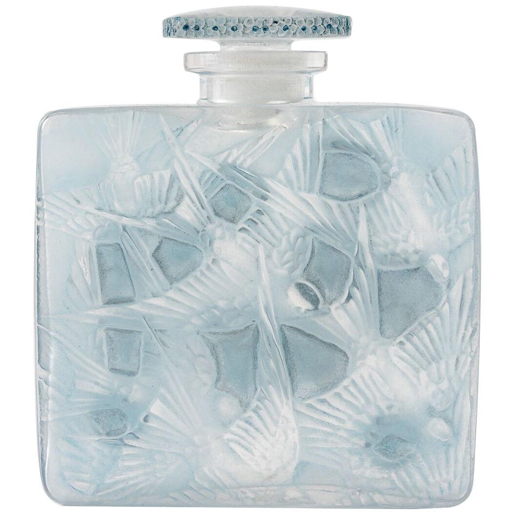 1920 René Lalique - Perfume Bottle Hirondelles Glass With Blue Patina