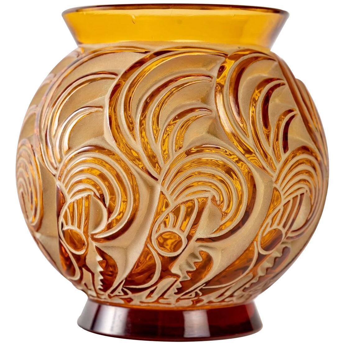 1931 René Lalique - Vase Le Mans Amber Yellow Glass With Green Beige Patina