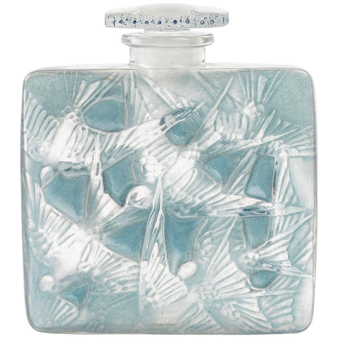 1920 René Lalique - Perfume Bottle Hirondelles Glass Blue Patina - Swallows