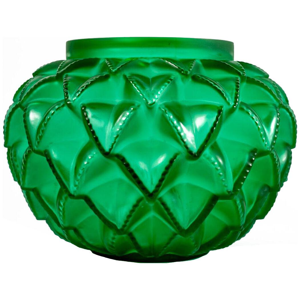 1929 René Lalique - Vase Languedoc Emerald Green Glass