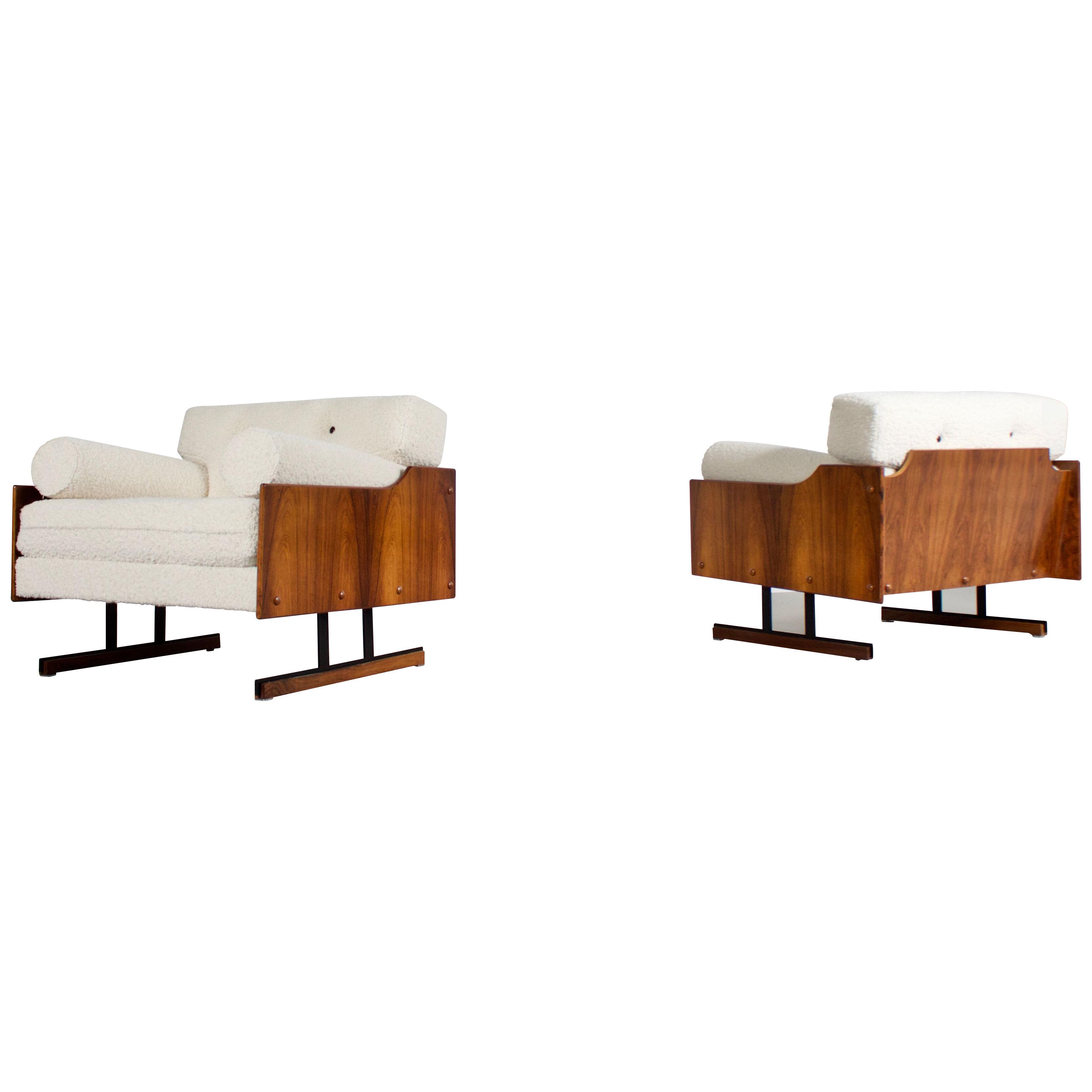 Exceptional Rosewood and Bouclé Lounge Chairs by Moveis Corazza, Brazil, 1960s