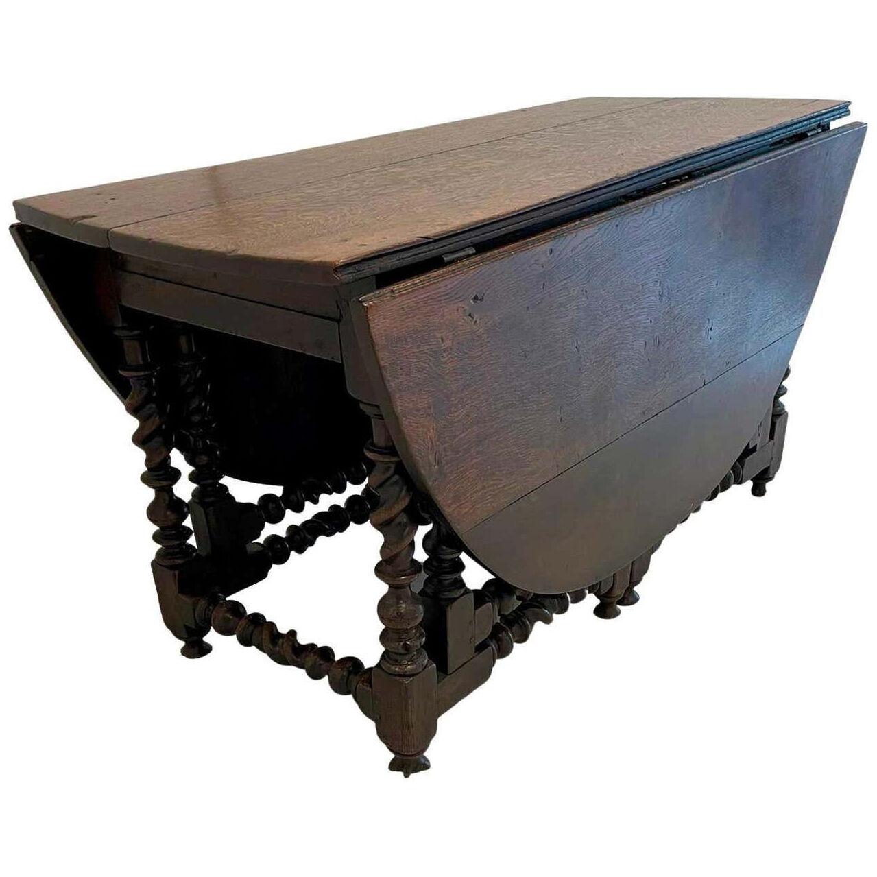 Large Antique 17th Century Quality Oak Double Gate Leg Table