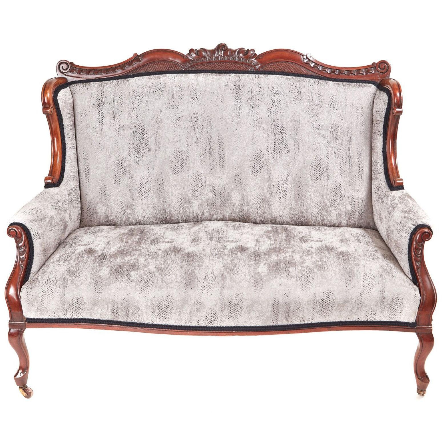 Outstanding Victorian Carved Mahogany Settee