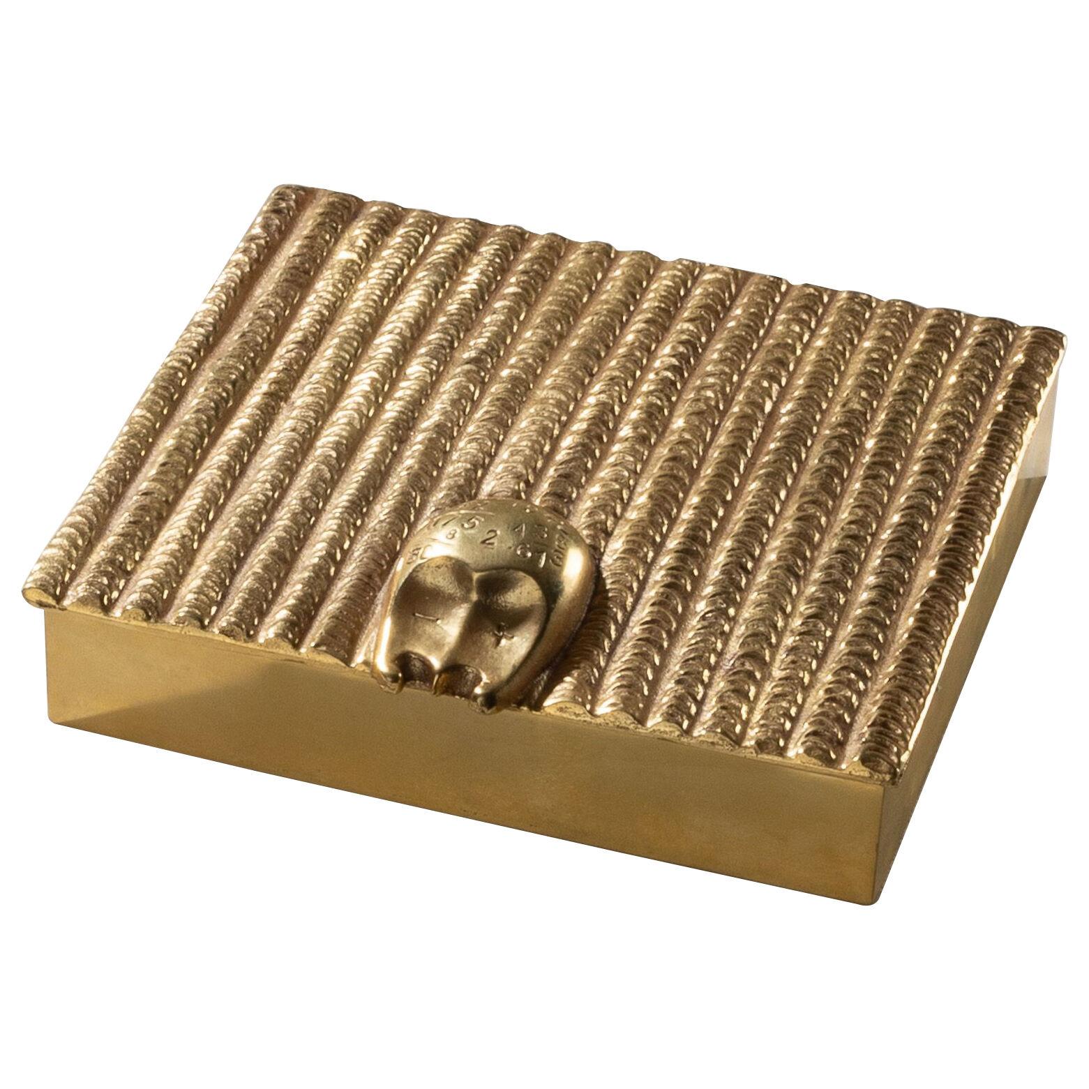Le comptable (The accountant) by Line Vautrin – Decorative box in gilded bronze