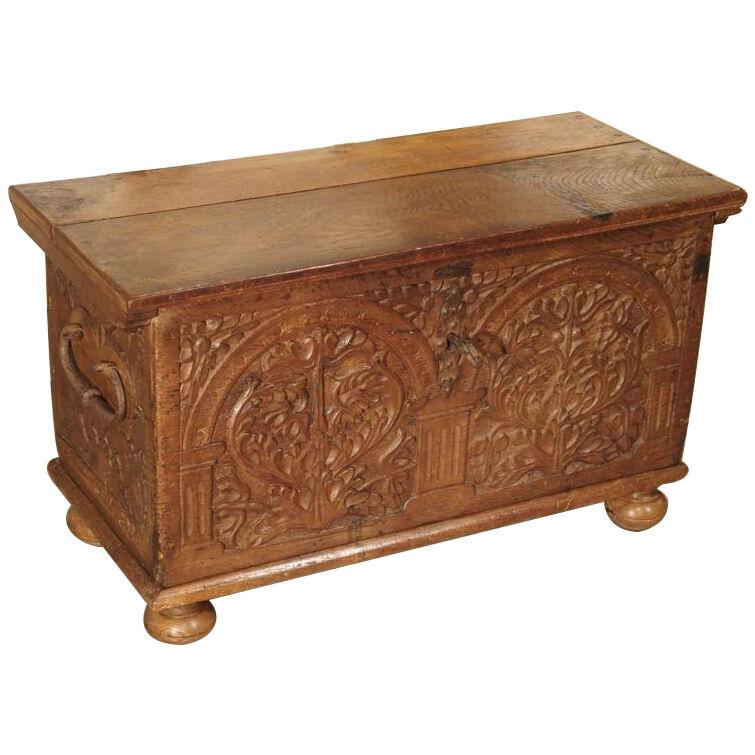 17th Century Carved Oak Trunk with Detailed Arcading and Foliate Motifs