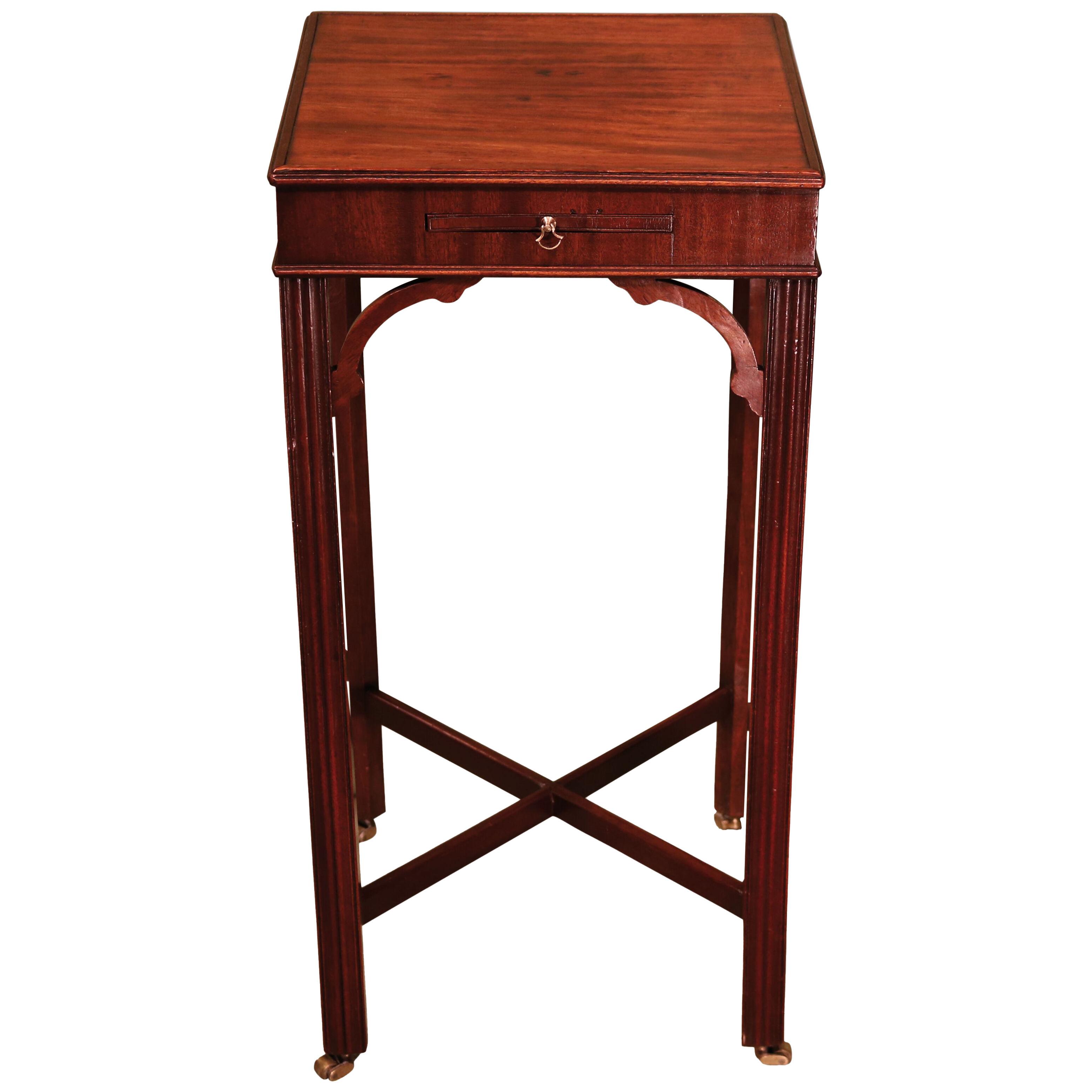 A Chippendale period mahogany kettle stand