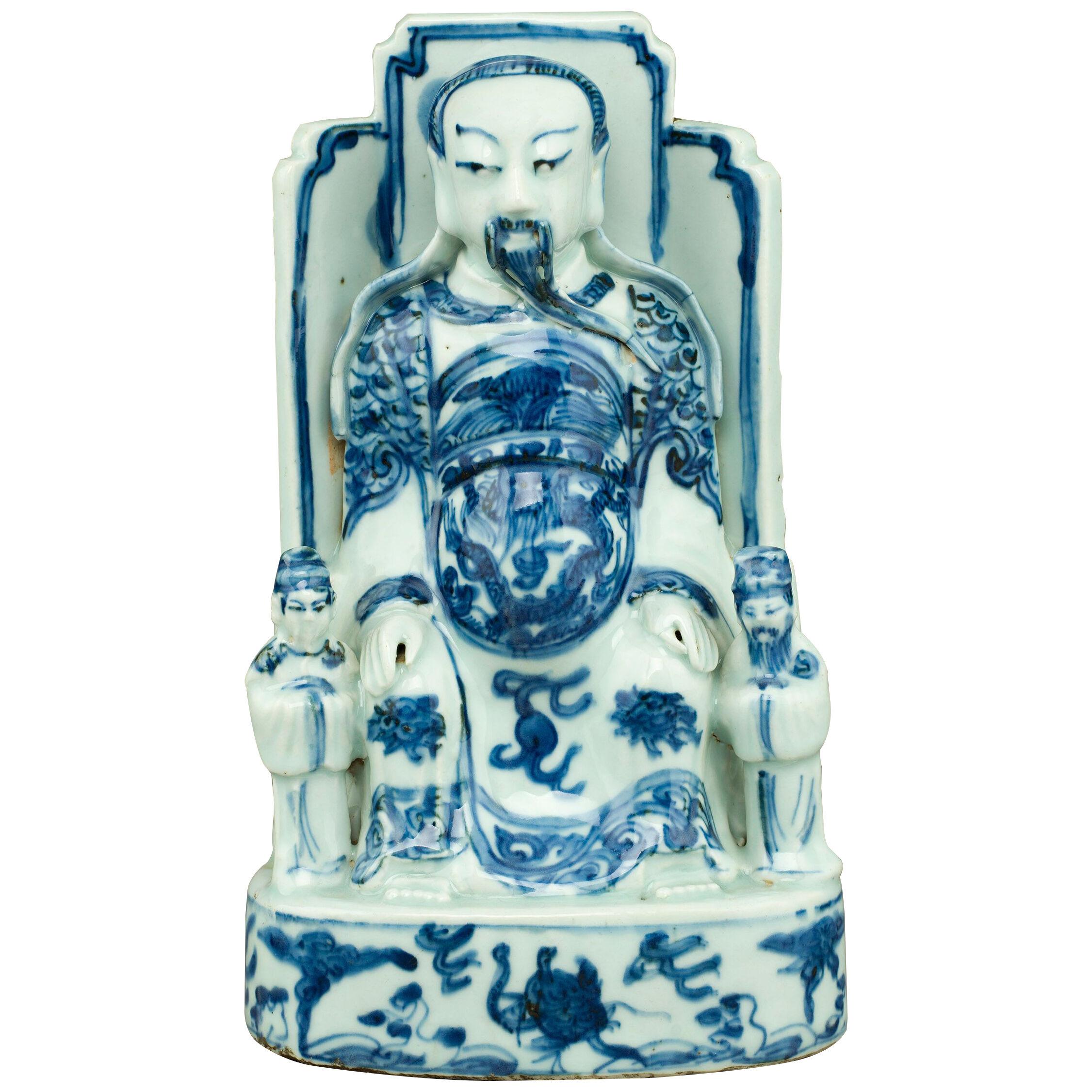Chinese porcelain blue and white seated figure of Zhenwu