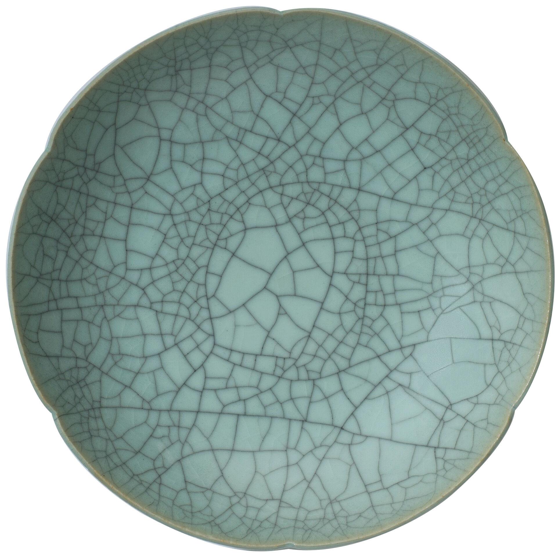 Japanese porcelain celadon grey crackle glazed petal-shaped dish. 
