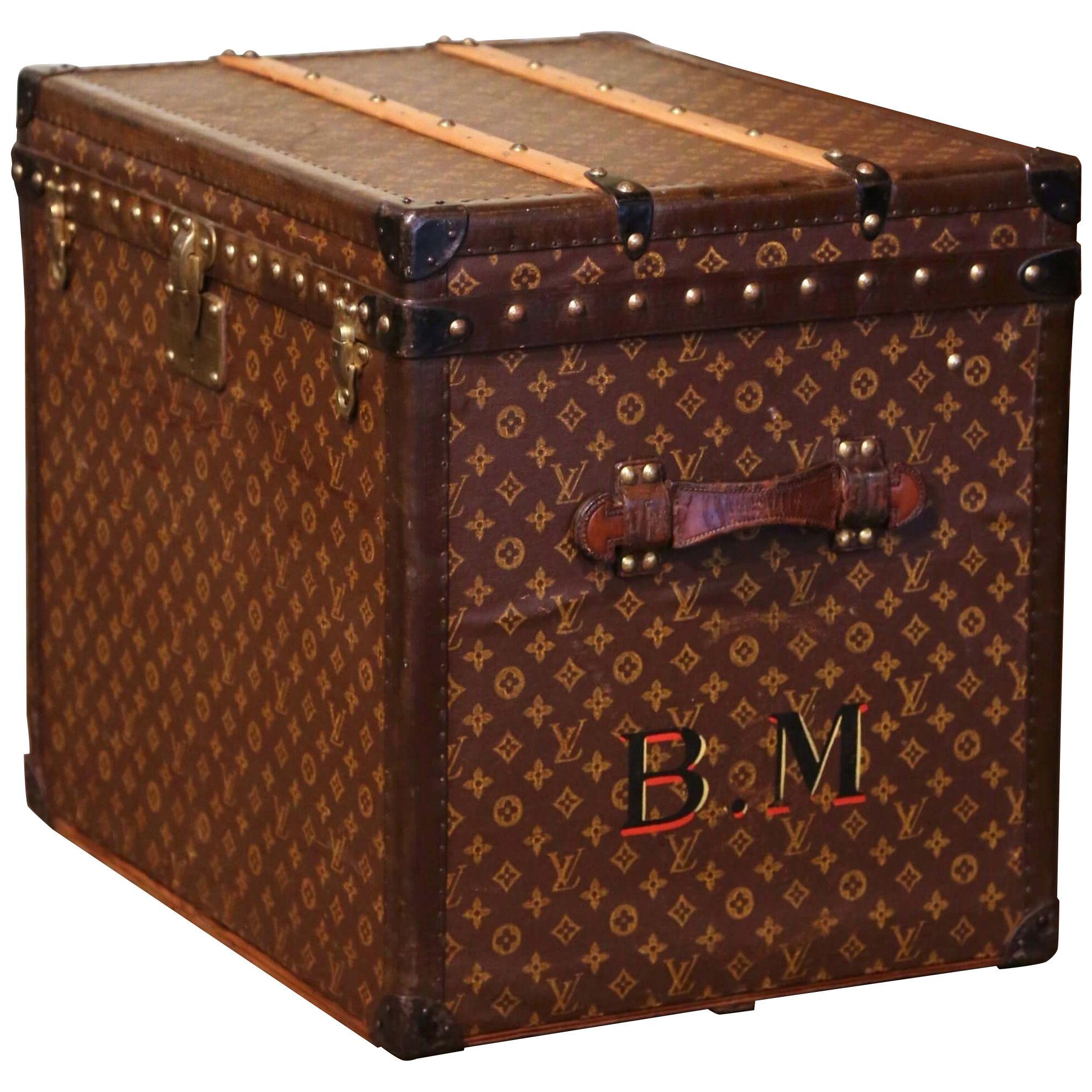 Early 20th Century French Stencil and Monogram Louis Vuitton Leather Hat Trunk