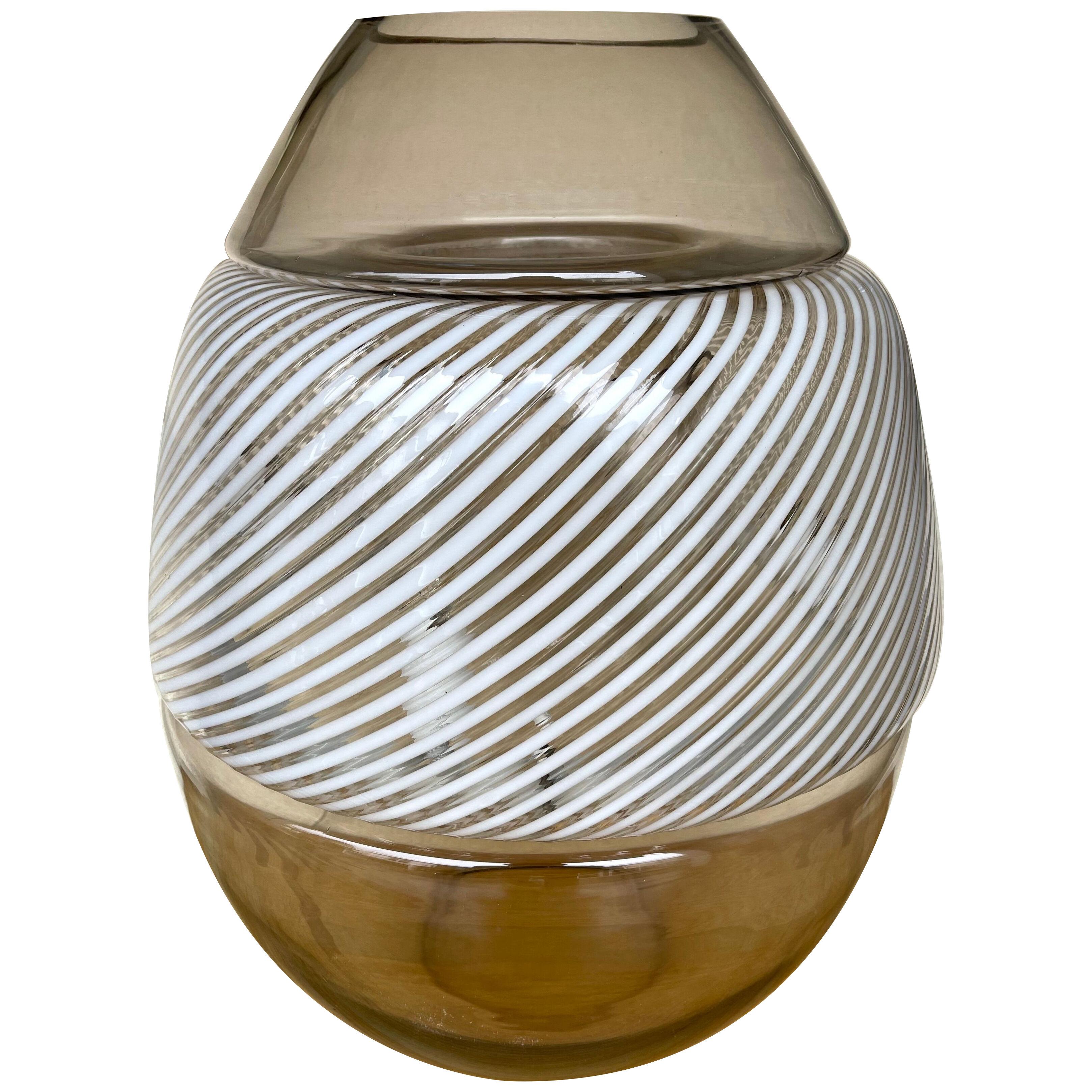 Large Egg Lamp Lightning Vase Murano Glass. Italy, 1970s