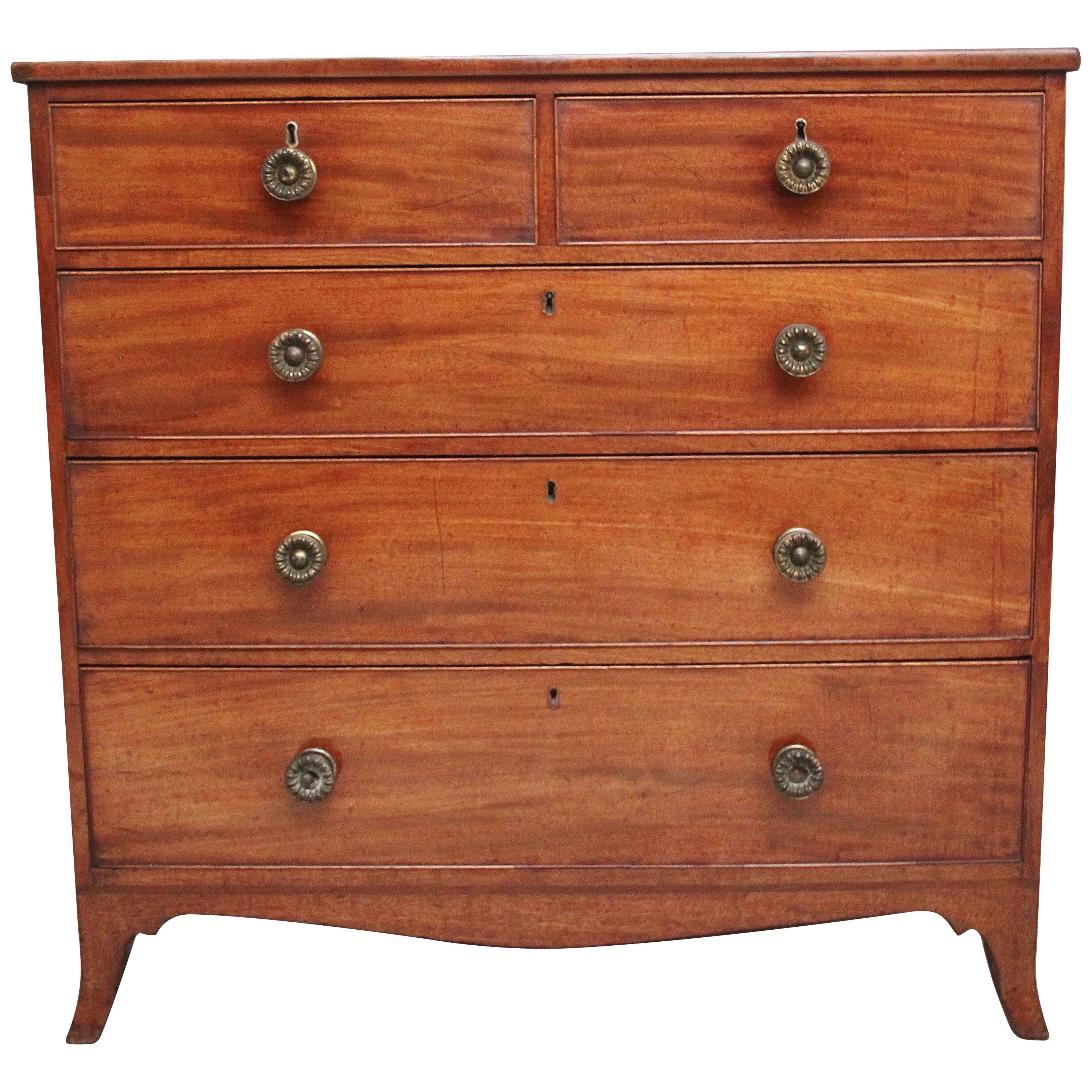 Early 19th Century mahogany chest of drawers