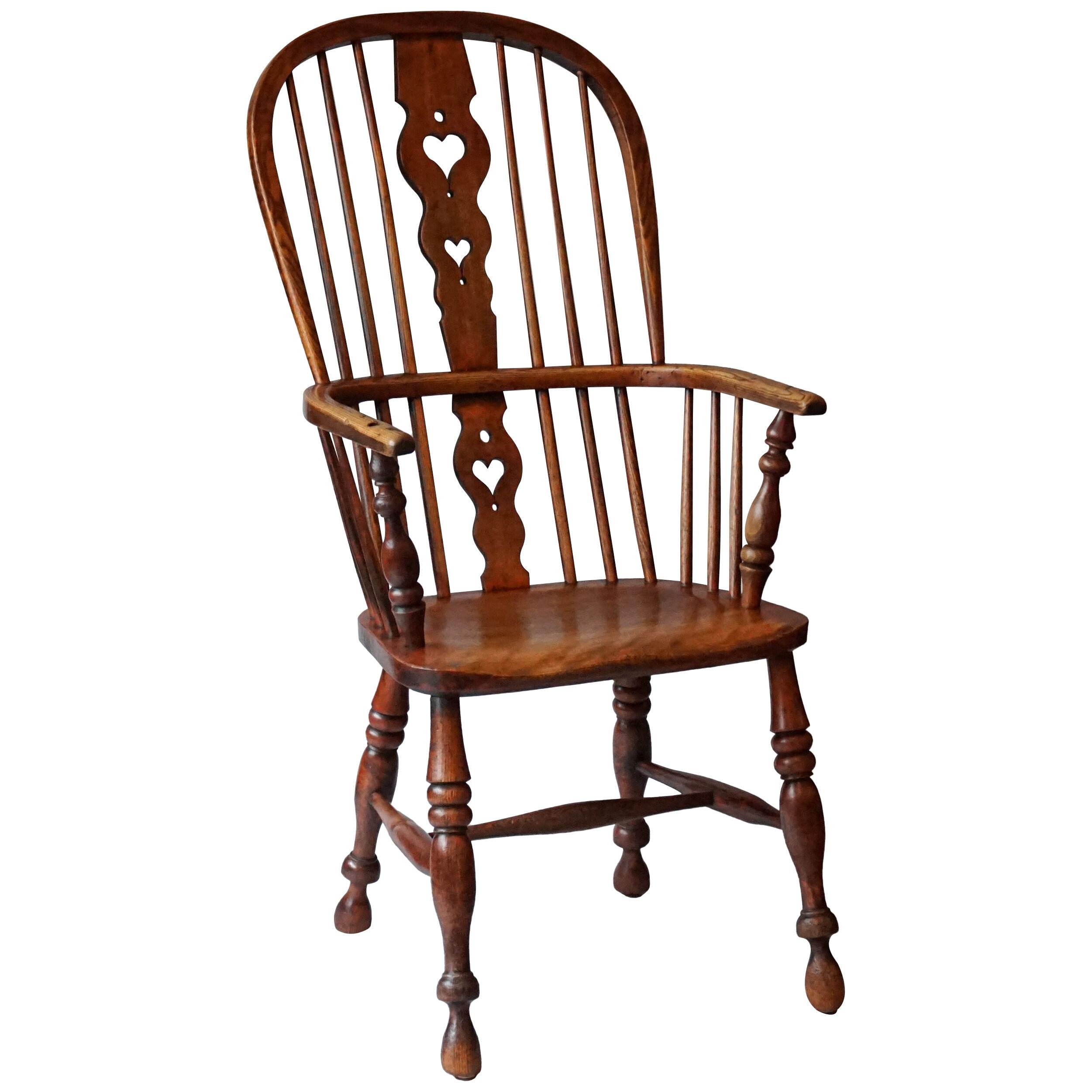 19th Century Georgian Comb Hoop Back Windsor Elm and Yew Wood Chair with Hearts