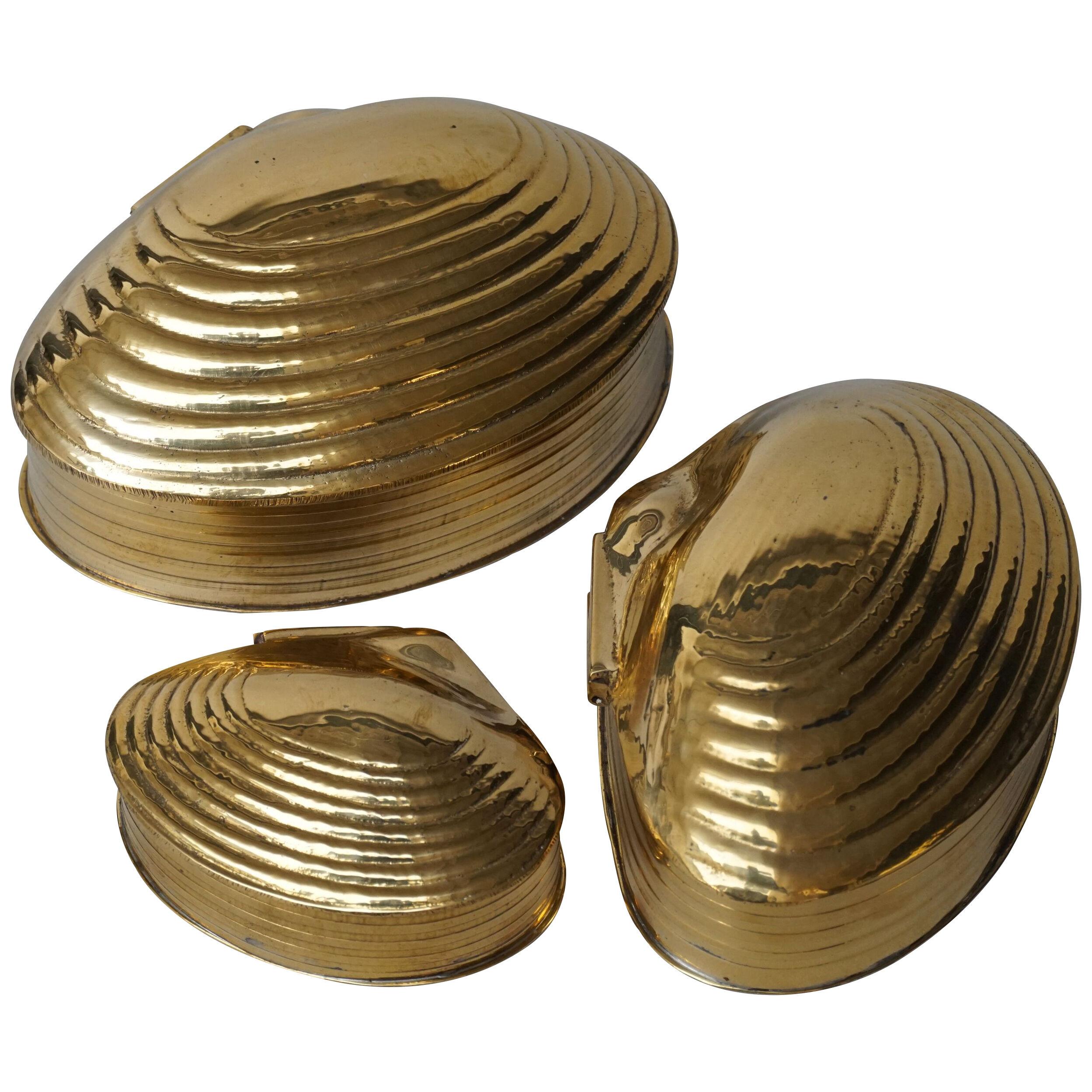 1970s Spanish Brass Clam Shell Nesting Set of Three Hinged Lid Trinket Boxes