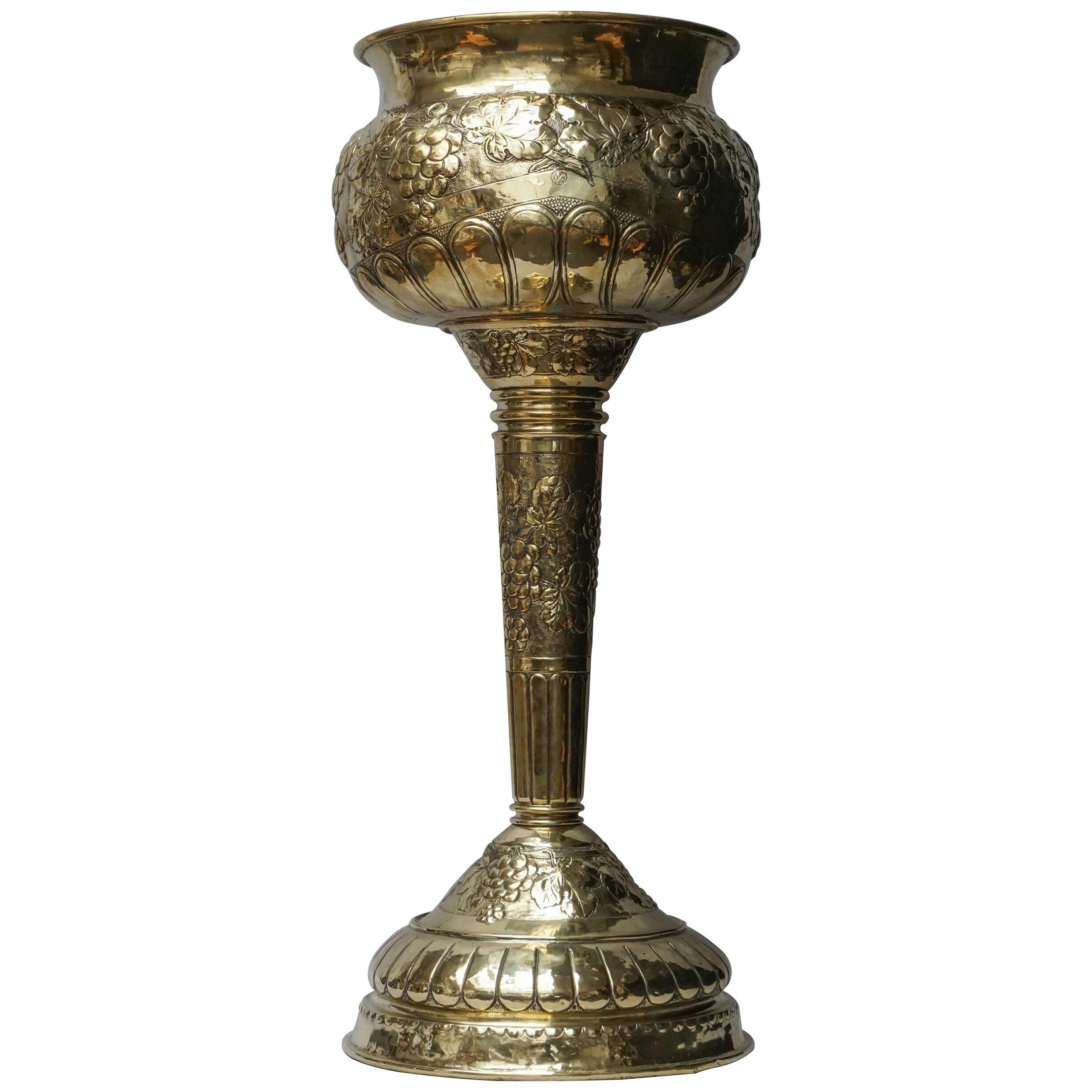 19th Century Large Dutch Embossed Brass Cachepot Jardinière or Champagne Cooler
